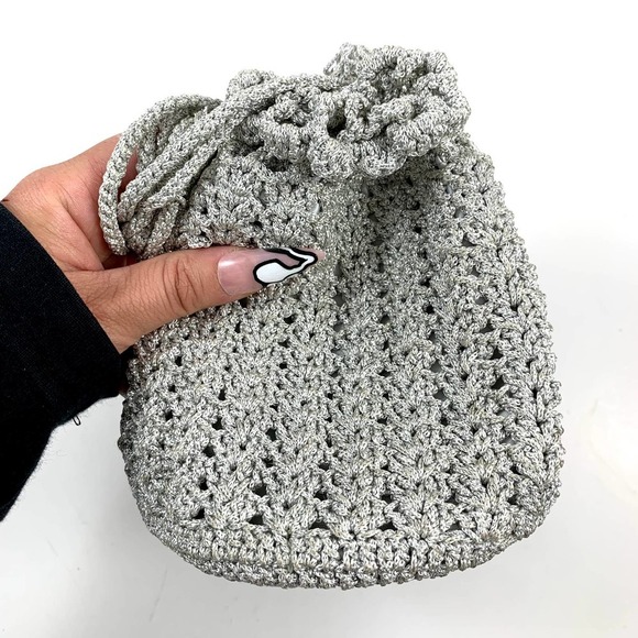 ❌SOLD❌ Vintage handmade silver woven mini pouch bag - Picture 3 of 9